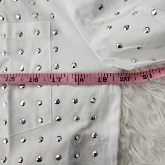 Spoon Jeans Embellished Button Front Crop top. Size Medium. New. - Picture 5 of 7